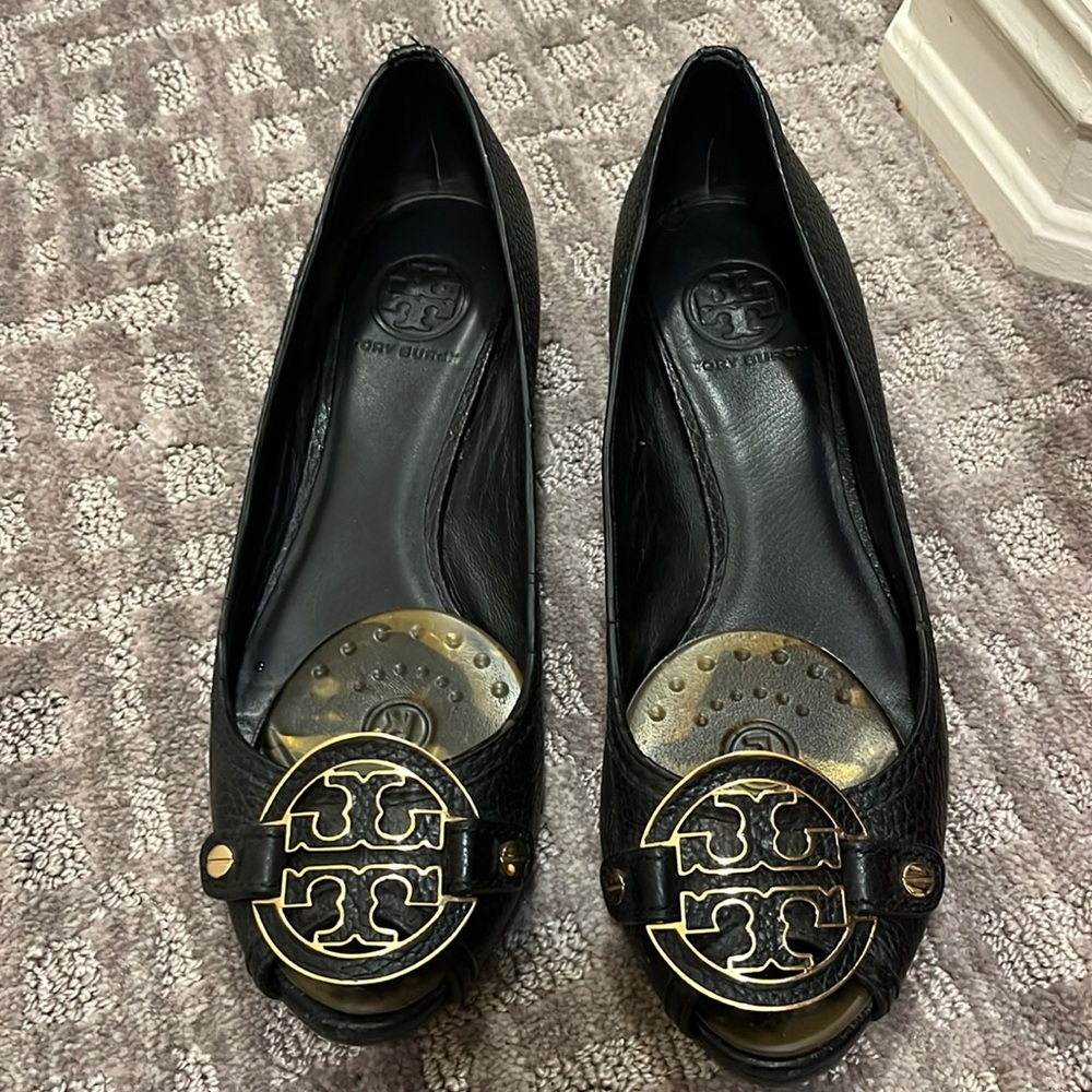 Tory Burch Amanda peep toe black low wedge